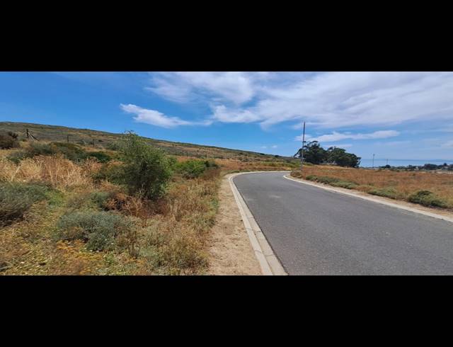 445M² VACANT LAND FOR SALE IN ST HELENA VIEWS